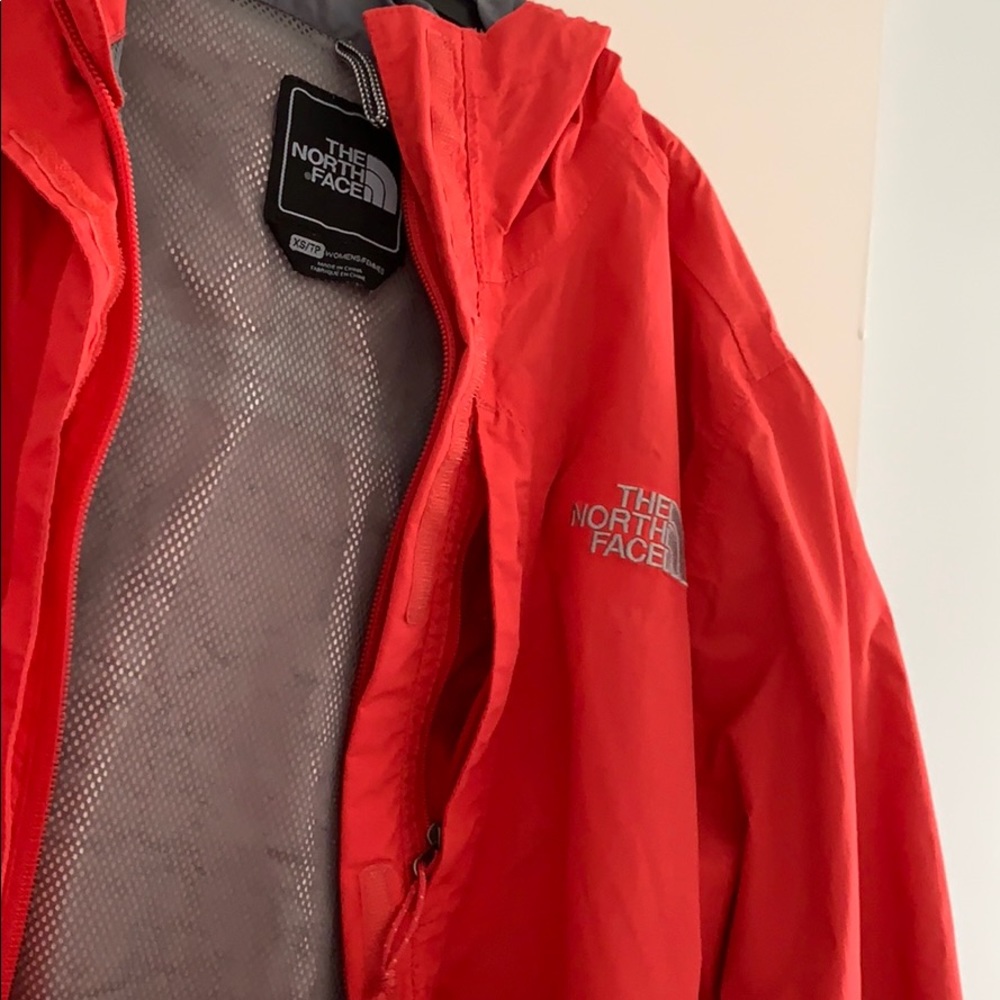 NORTH FACE rain jacket - Picture 3 of 6